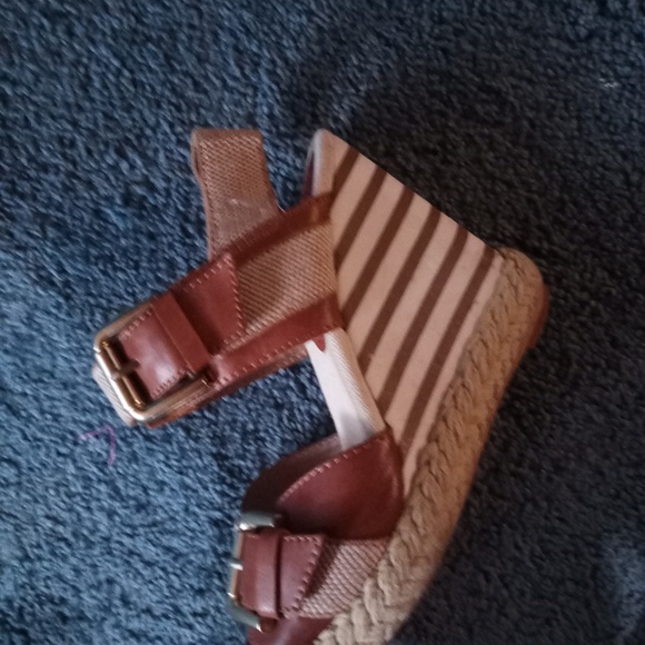 Sandels - Picture 2 of 2